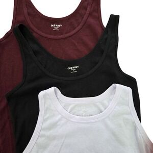 Ribbed Tank Tops Set of 3 Closet Staples Wardrobe basics Size Large